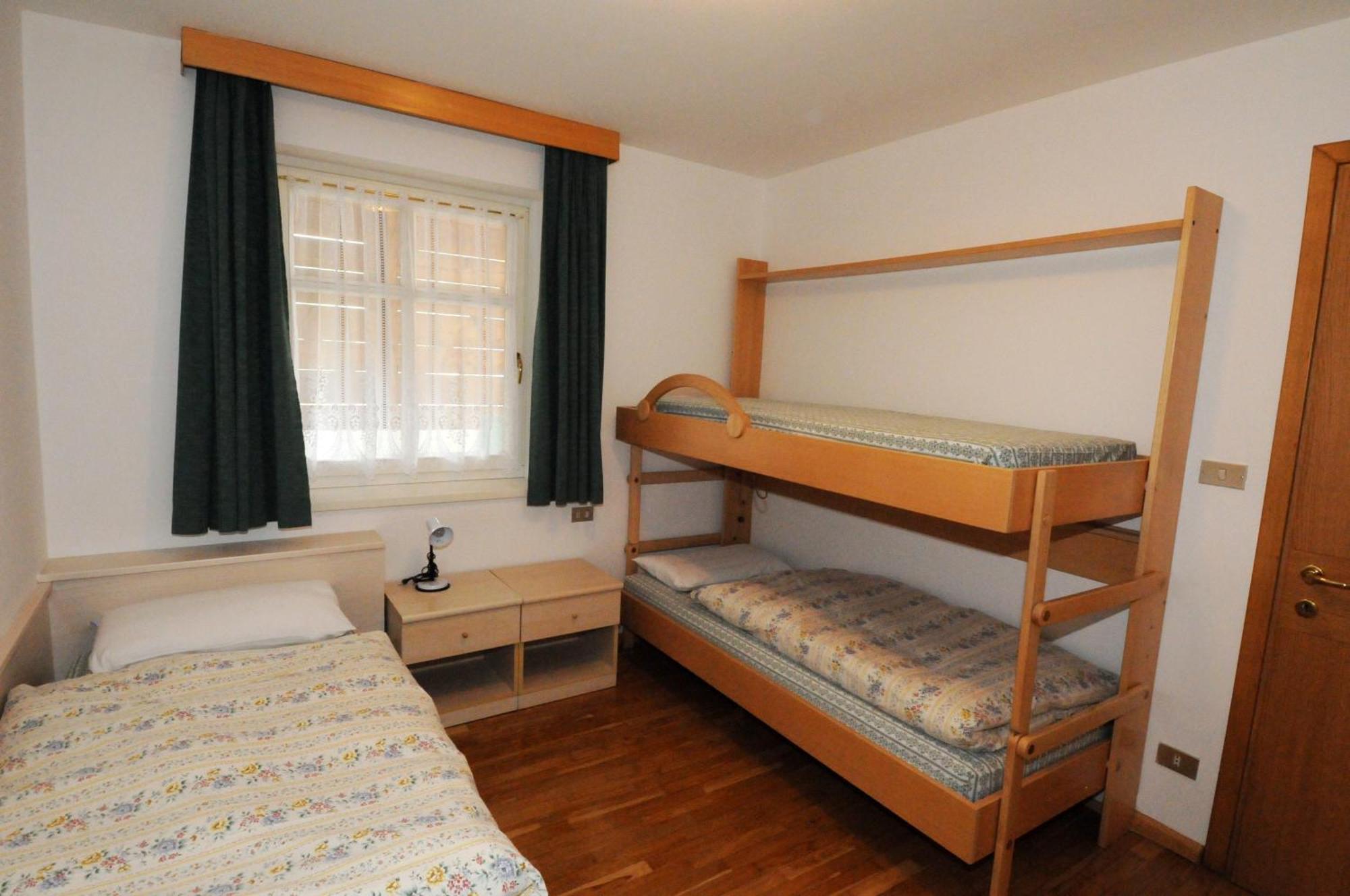 Apartamento Casa Al Mesdì Pozza di Fassa Exterior foto